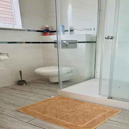 Comfortable For 2 People, With Jacuzzi Pool Holiday home *