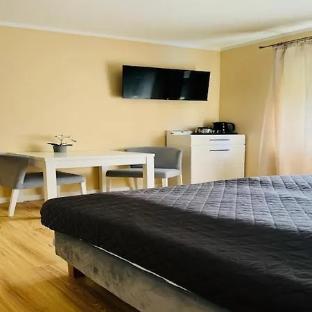 Nyaraló In Mi Dzywodzie Near Baltic Beaches Międzywodzie